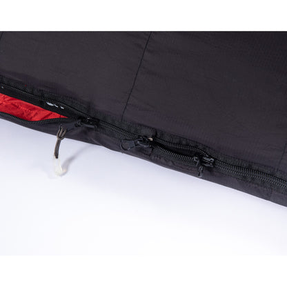 Two-way side zipper and foot-end opening on a QEZER rectangular sleeping bag