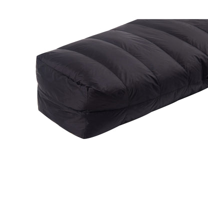 Wide trapezoid foot box on QEZER black winter mummy sleeping bag